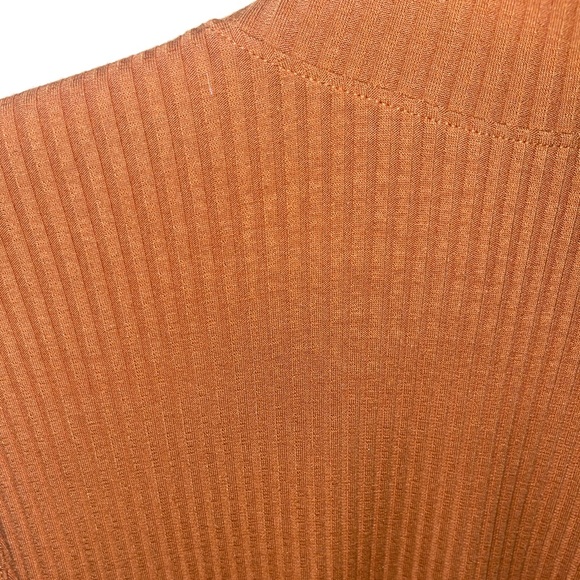 Mock neck - Picture 2 of 2